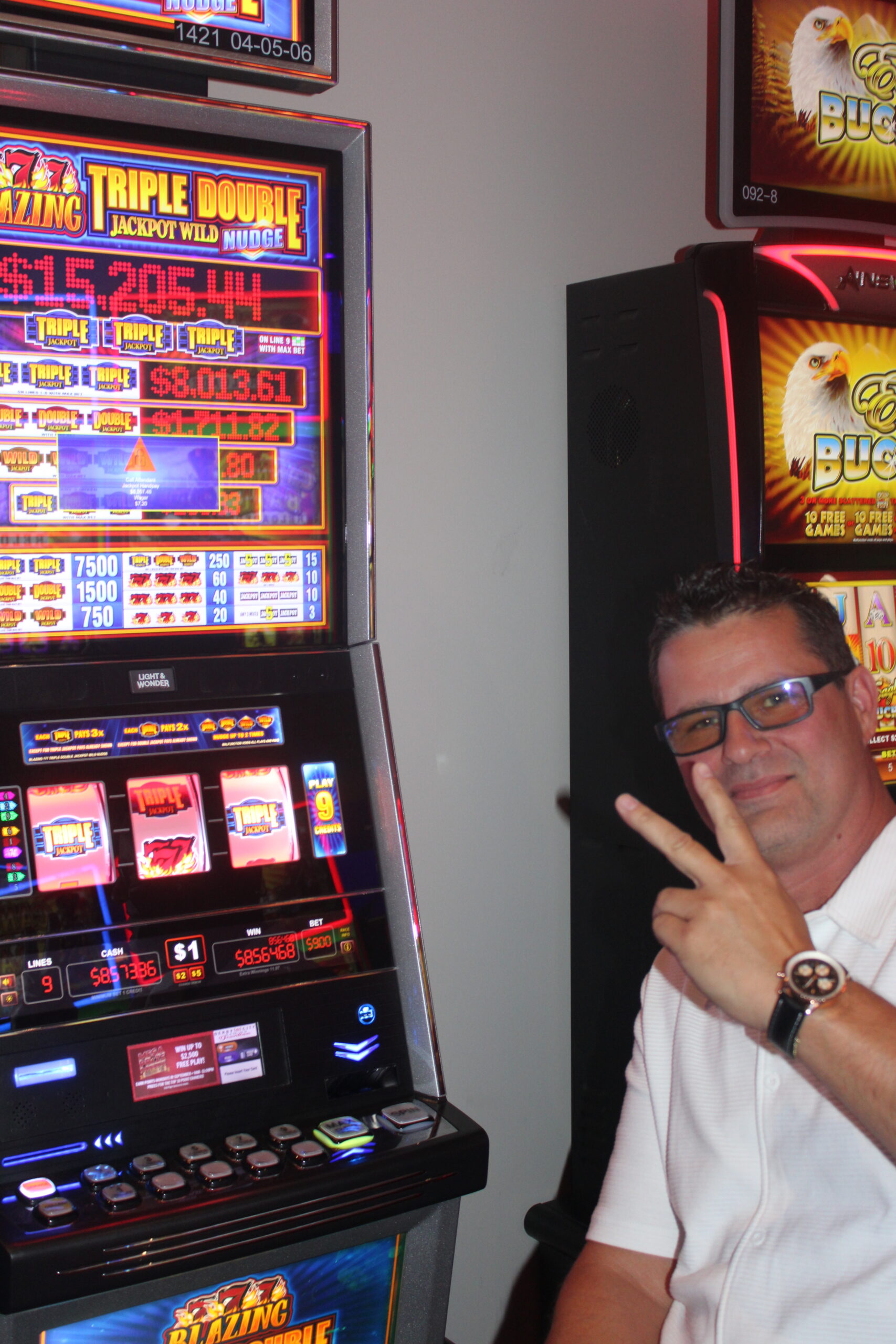 Denny_Hutton_Blazing_777_Tpl_Dbl_JP_Wild_Nudge